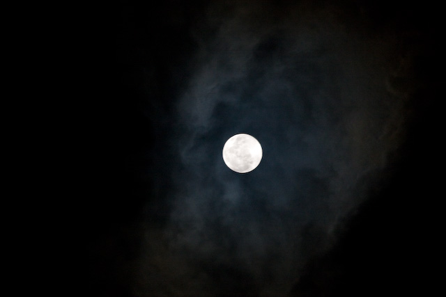 2008-12-12 的月亮是自 1993 年以來最大的一天